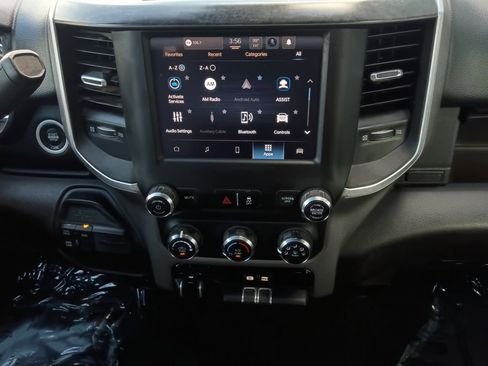 Used 2024 RAM 2500 Big Horn AWD/4WD image 8