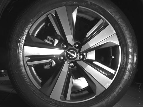 Used 2022 Nissan Rogue SL w/ SL Premium Package FWD image 9