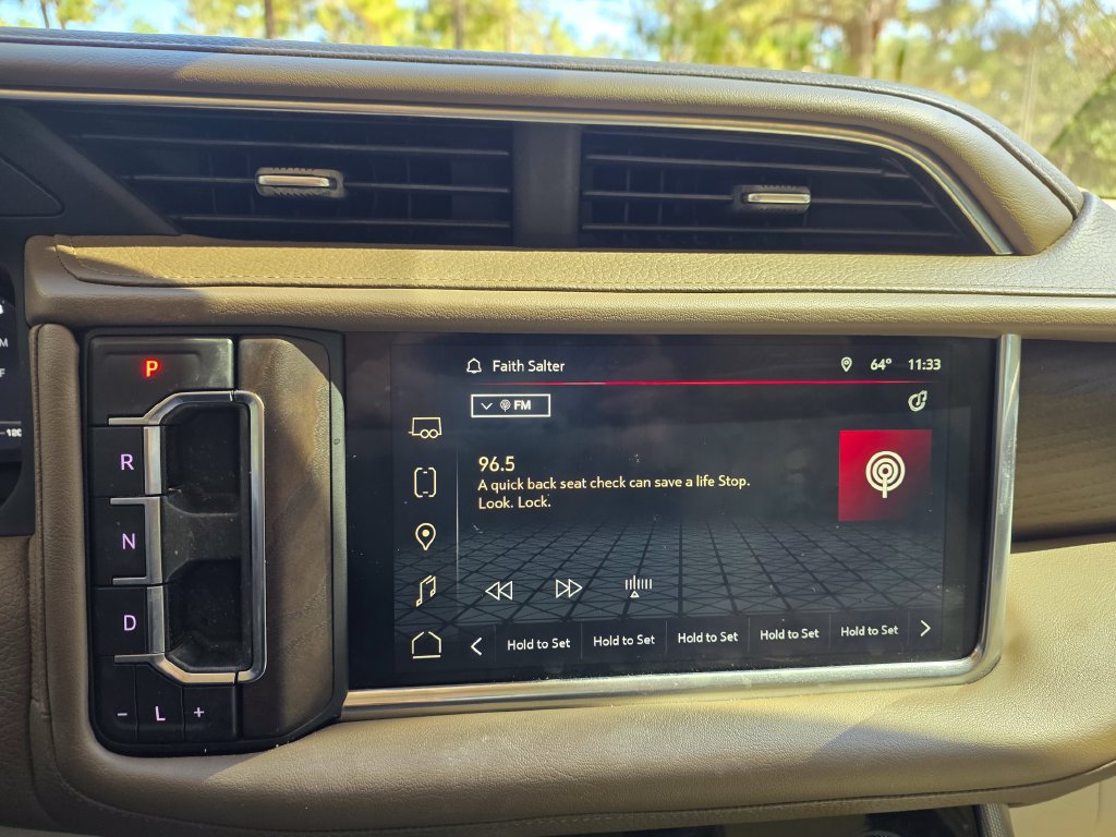 Used 2022 GMC Yukon Denali RWD image 33