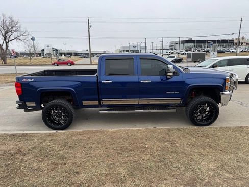 Used 2015 Chevrolet Silverado 2500 LTZ w/ LTZ Plus Package image 6