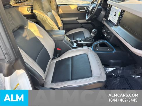 Used 2023 Ford Bronco Wildtrak image 17