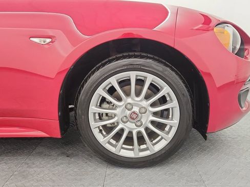 Used 2018 FIAT 124 Spider Classica RWD image 23