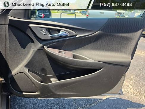 Used 2022 Chevrolet Malibu LT FWD image 26