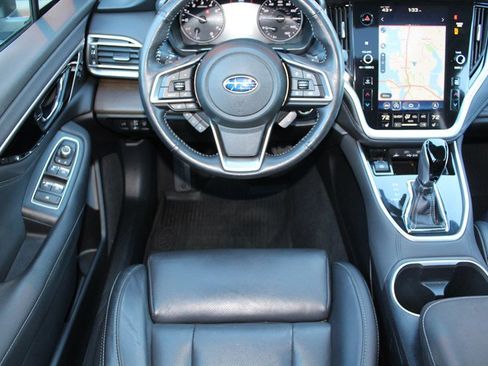 Used 2022 Subaru Outback Limited image 2