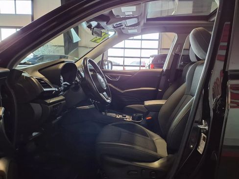 Used 2024 Subaru Forester Premium AWD/4WD image 18
