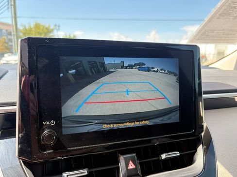 Used 2024 Toyota Corolla XLE FWD image 19