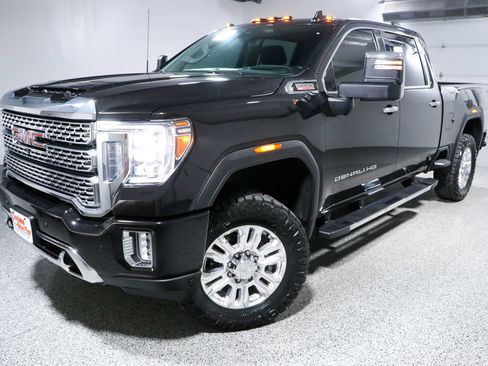 Used 2023 GMC Sierra 2500 Denali w/ Denali Ultimate Package AWD/4WD image 35