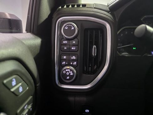 Used 2019 GMC Sierra 1500 SLT w/ SLT Premium Package image 17