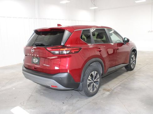 Used 2023 Nissan Rogue SV AWD/4WD image 9