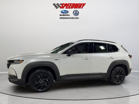 Used 2025 MAZDA CX-50 AWD 2.5 Hybrid w/ Premium Pkg image 11