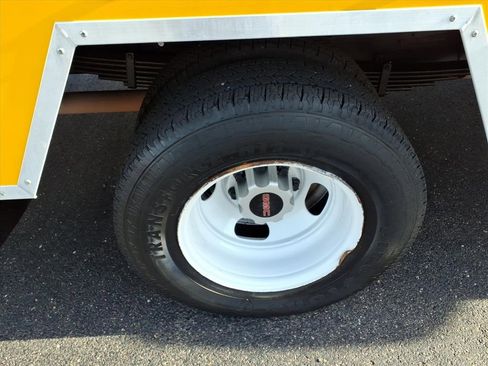 Used 2021 GMC Savana 3500 Extended w/ Power Convenience Package image 19