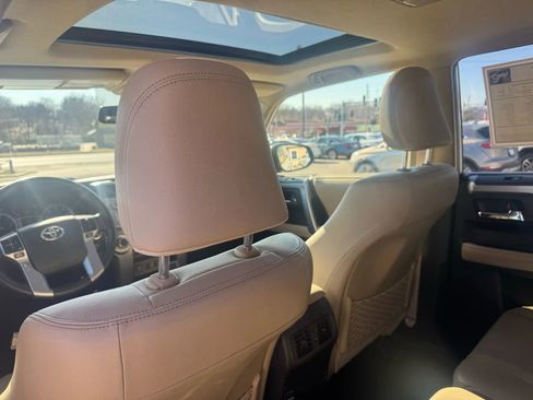 Used 2019 Toyota 4Runner Limited image 11