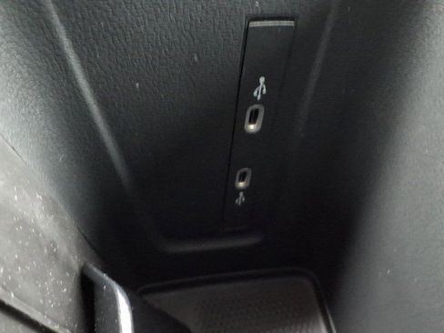 New 2026 Volkswagen Tiguan SE image 26