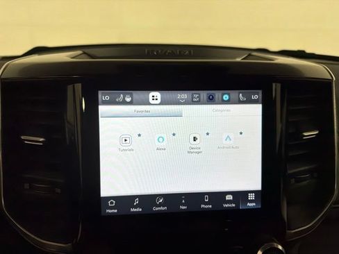 Used 2022 RAM 1500 Laramie AWD/4WD image 22