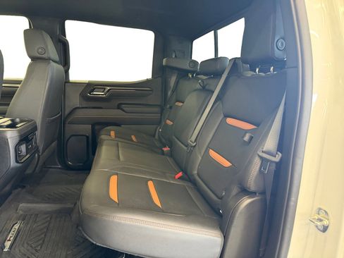 Used 2024 GMC Sierra 1500 AT4 w/ Technology Package image 10