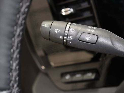 Used 2024 Chevrolet Silverado 1500 ZR2 w/ Technology Package image 22