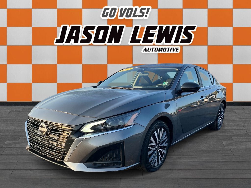 Used 2025 Nissan Altima 2.5 SV FWD image 7