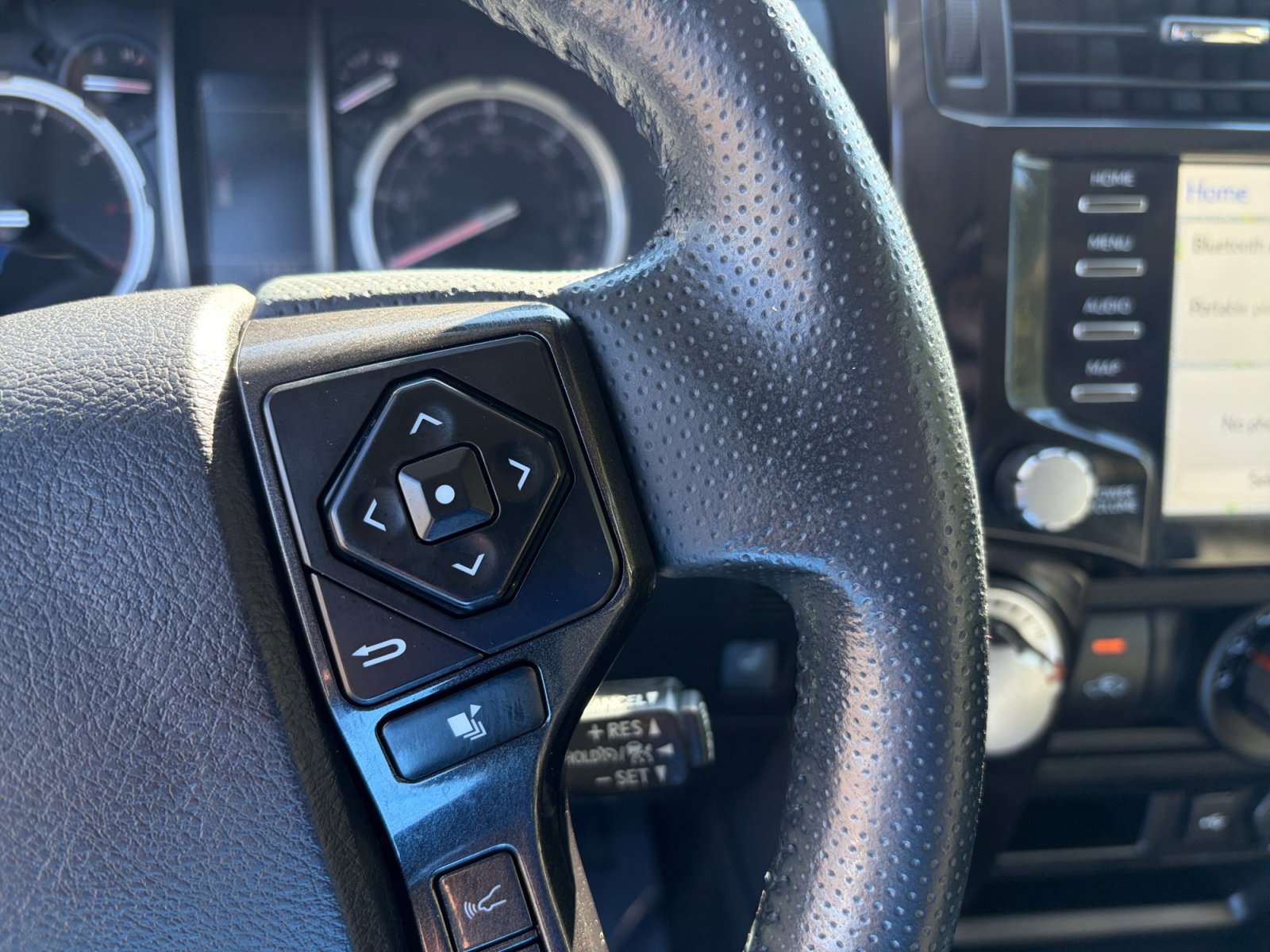 Used 2024 Toyota 4Runner TRD Off-Road Premium w/ Moonroof Package AWD/4WD image 15