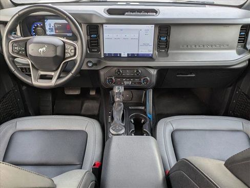 Used 2024 Ford Bronco Black Diamond image 17