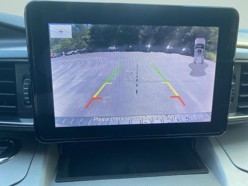 Used 2023 Ford Explorer XLT w/ Equipment Group 202A image 21