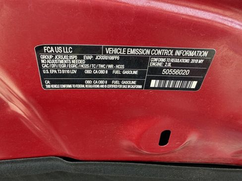 Used 2018 Alfa Romeo Giulia Ti Sport w/ Quick Order Package 22U Sport RWD image 24