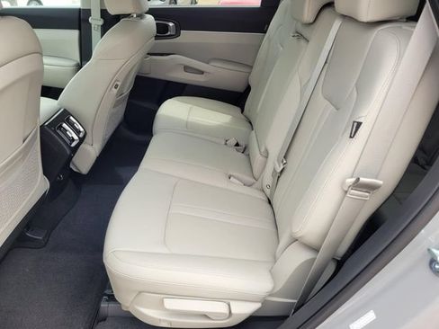 New 2026 Kia Sorento S FWD image 12