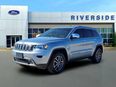 Used 2020 Jeep Grand Cherokee Limited w/ Luxury Group II RWD image 3