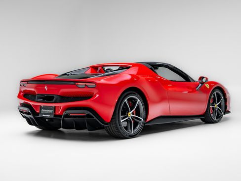 Used 2023 Ferrari 296 GTS image 36