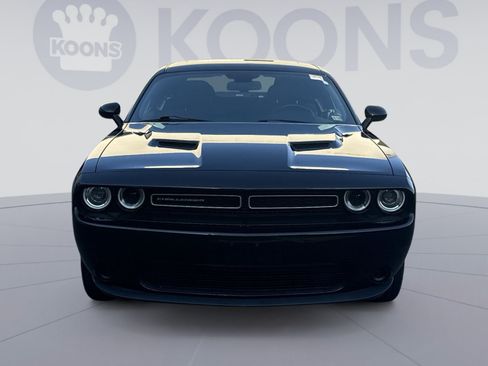 Used 2021 Dodge Challenger SXT RWD image 11