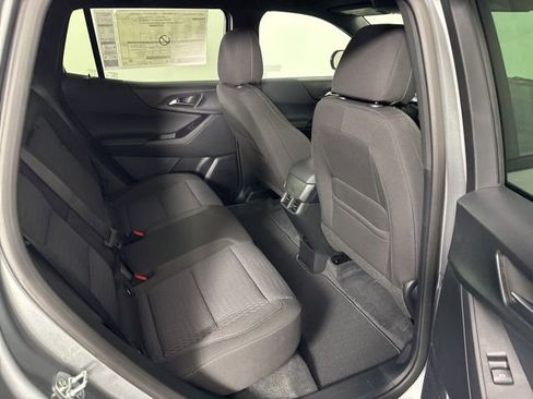New 2026 Chevrolet Equinox LT w/ Safety and Technology Package FWD image 19