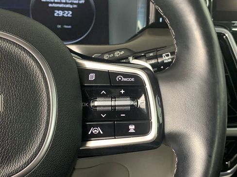 Used 2022 Kia Sorento SX Prestige image 21