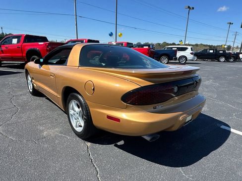 Used 1998 Pontiac Firebird Formula w/ Opt Pkg image 8