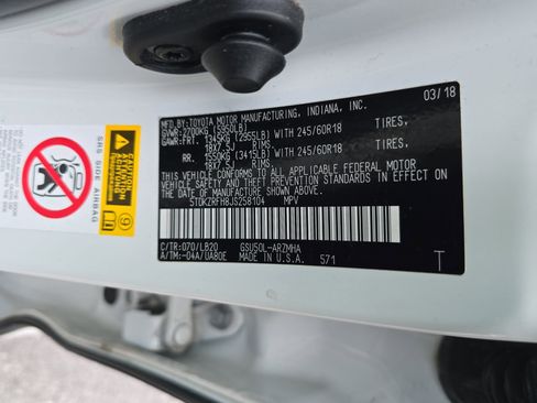 Used 2018 Toyota Highlander XLE image 35