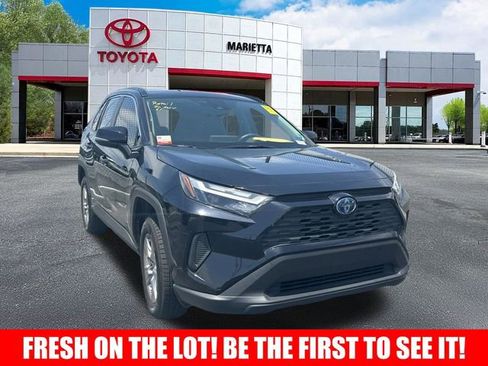 Certified 2022 Toyota RAV4 XLE AWD/4WD image 1