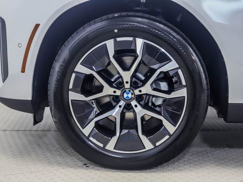 New 2026 BMW X3 xDrive30 w/ Convenience Package image 2