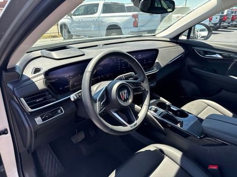 Used 2025 Buick Envision Preferred AWD/4WD image 5