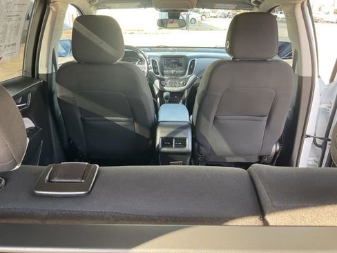 Used 2020 Chevrolet Equinox LT w/ Driver Convenience Package FWD image 31