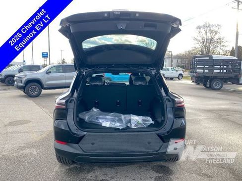 New 2026 Chevrolet Equinox EV LT image 13