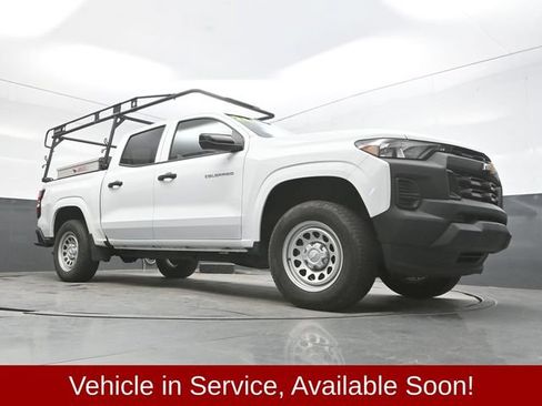 Used 2024 Chevrolet Colorado W/T w/ Safety Package RWD image 29