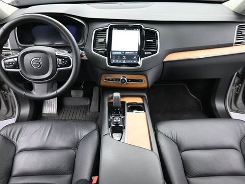 Used 2024 Volvo XC90 B6 Plus AWD/4WD image 12