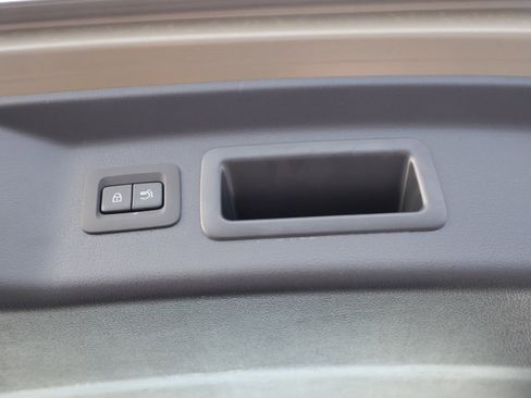 Used 2025 MAZDA CX-70 Plug-In Hybrid w/ Premium Plus image 24