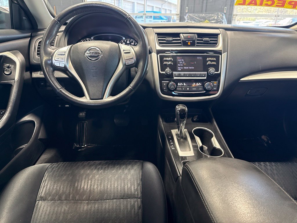 Used 2018 Nissan Altima 2.5 SV FWD image 18