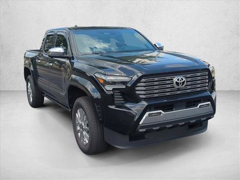 Certified 2025 Toyota Tacoma Limited AWD/4WD image 3