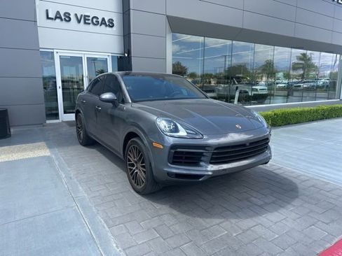 Used 2021 Porsche Cayenne S AWD/4WD image 3