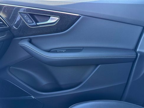 Used 2025 Audi Q7 3.0T Premium Plus image 24