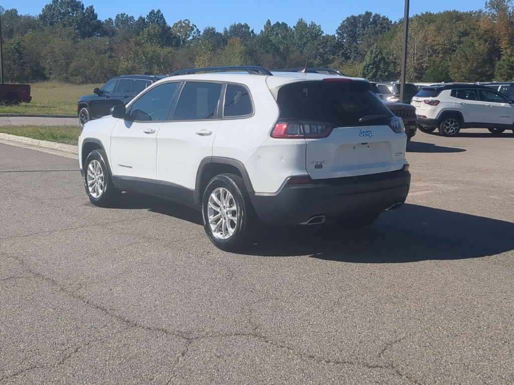 Certified 2022 Jeep Cherokee Latitude Lux AWD/4WD image 3