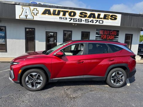 Used 2025 Hyundai Tucson SEL FWD image 1