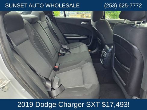 Used 2019 Dodge Charger SXT RWD image 22
