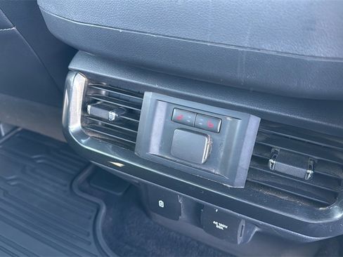 Used 2021 Ford F150 Lariat w/ Equipment Group 502A High image 18