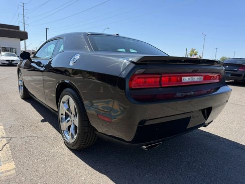 Used 2012 Dodge Challenger R/T Plus RWD image 8